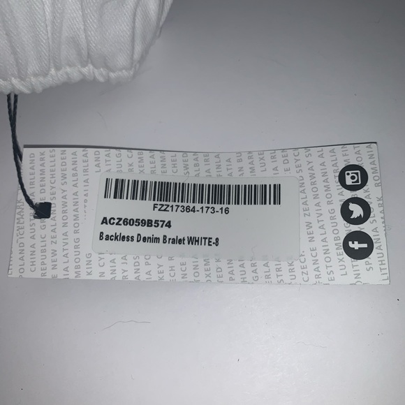 Boohoo Backless Denim White Crop Top - Picture 3 of 3